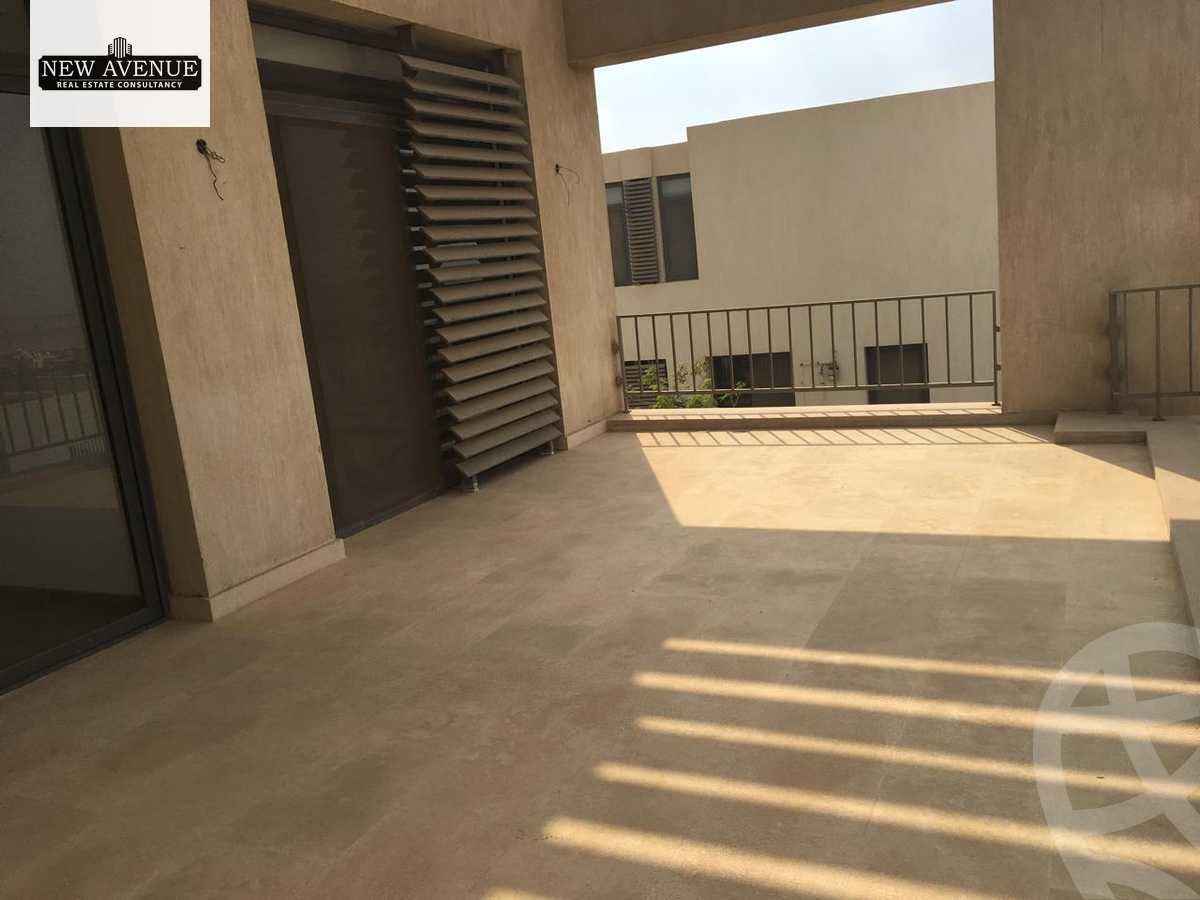 https://aqarmap.com.eg/ar/listing/6360477-for-sale-cairo-el-sheikh-zayed-city-compounds-kmbwnd-ljry-swdyk