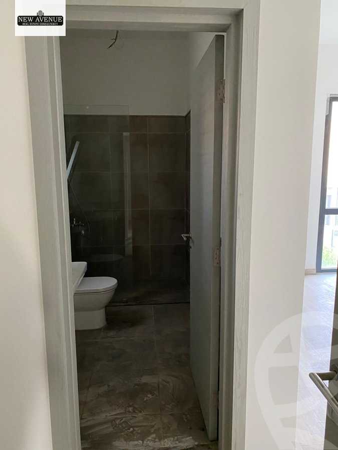 https://aqarmap.com.eg/en/listing/6362821-for-sale-cairo-el-shorouk-compounds-al-burouj-compound-imkan