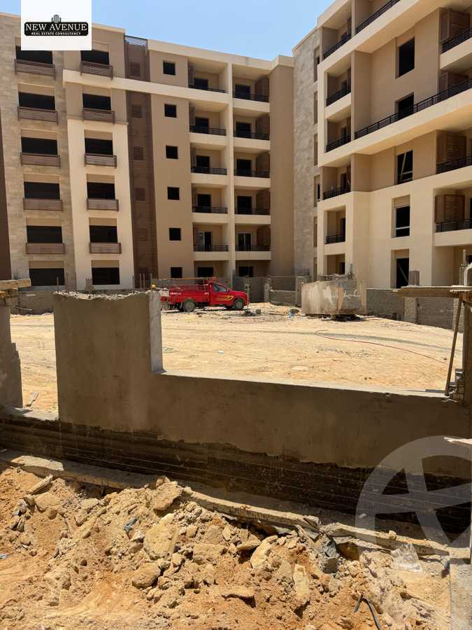 https://aqarmap.com.eg/ar/listing/5917696-for-sale-cairo-new-cairo-compounds-tag-city-lake-park-taj-city