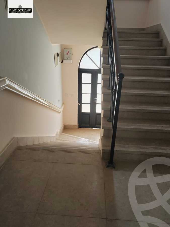 https://aqarmap.com.eg/ar/listing/6365907-for-sale-cairo-new-cairo-compounds-mountain-view-hyde-park