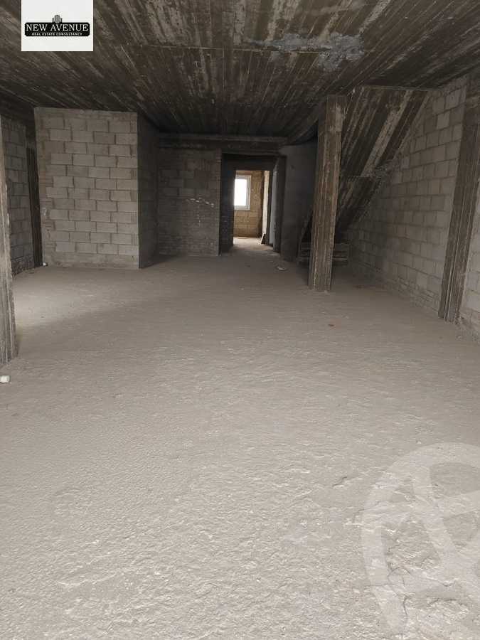 https://aqarmap.com.eg/ar/listing/6365907-for-sale-cairo-new-cairo-compounds-mountain-view-hyde-park