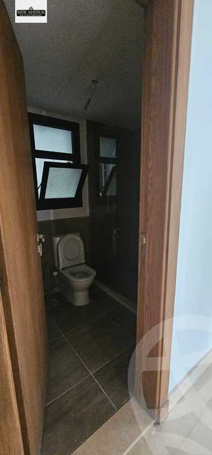 https://aqarmap.com.eg/ar/listing/6366136-for-sale-cairo-el-shorouk-compounds-al-burouj-compound-imkan