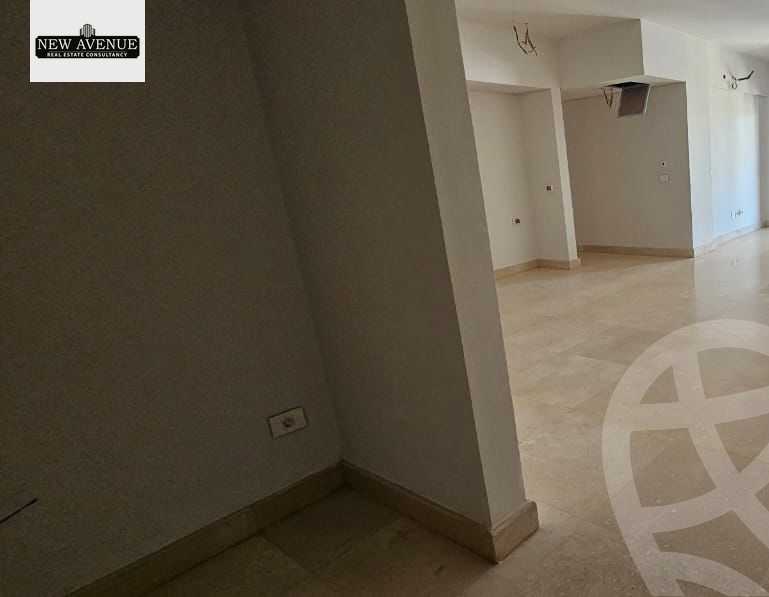https://aqarmap.com.eg/ar/listing/6366136-for-sale-cairo-el-shorouk-compounds-al-burouj-compound-imkan
