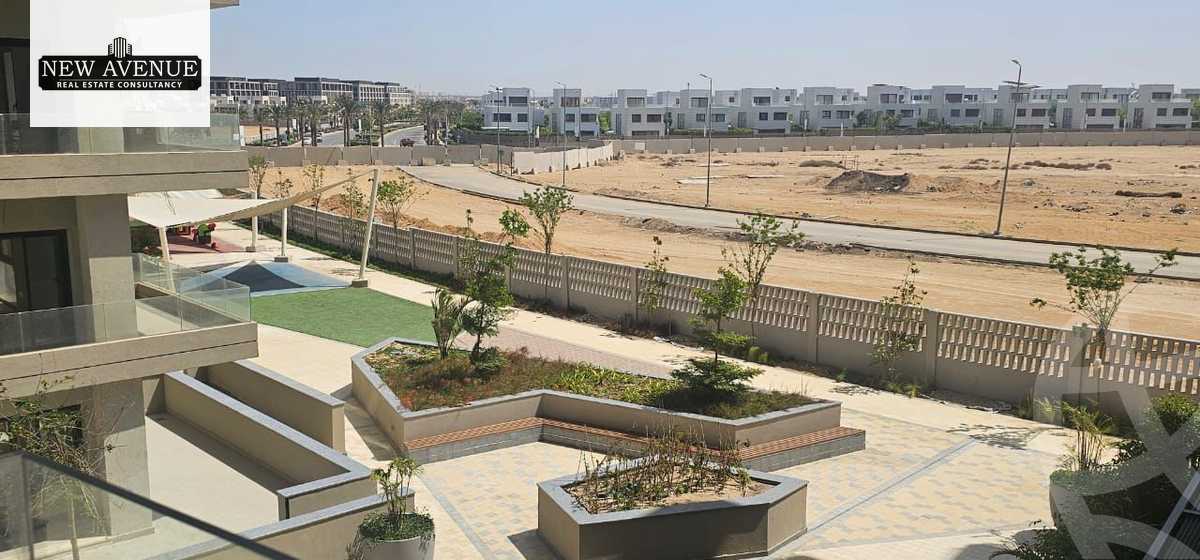 https://aqarmap.com.eg/ar/listing/6366136-for-sale-cairo-el-shorouk-compounds-al-burouj-compound-imkan