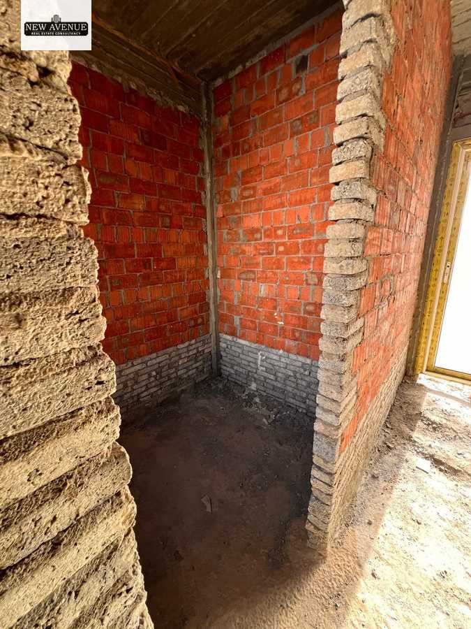 https://aqarmap.com.eg/ar/listing/6368106-for-sale-cairo-el-shorouk-compounds-granda-life
