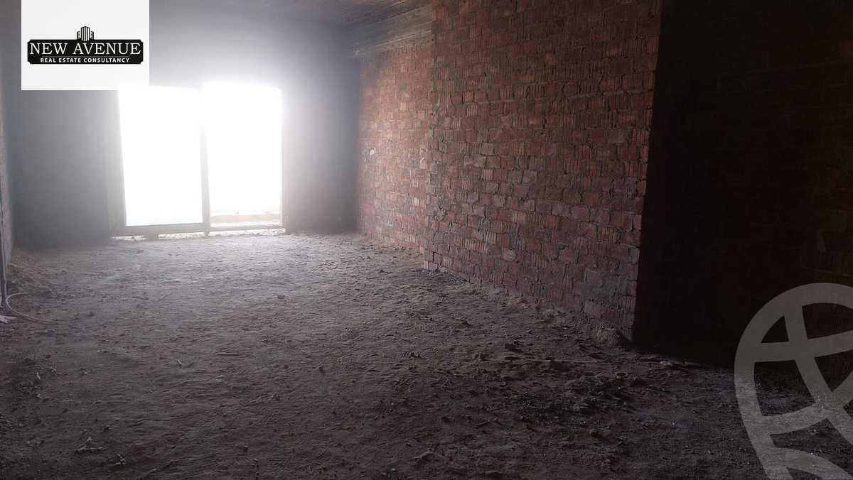https://aqarmap.com.eg/ar/listing/6372937-for-sale-cairo-new-cairo-compounds-galleria-moon-valley
