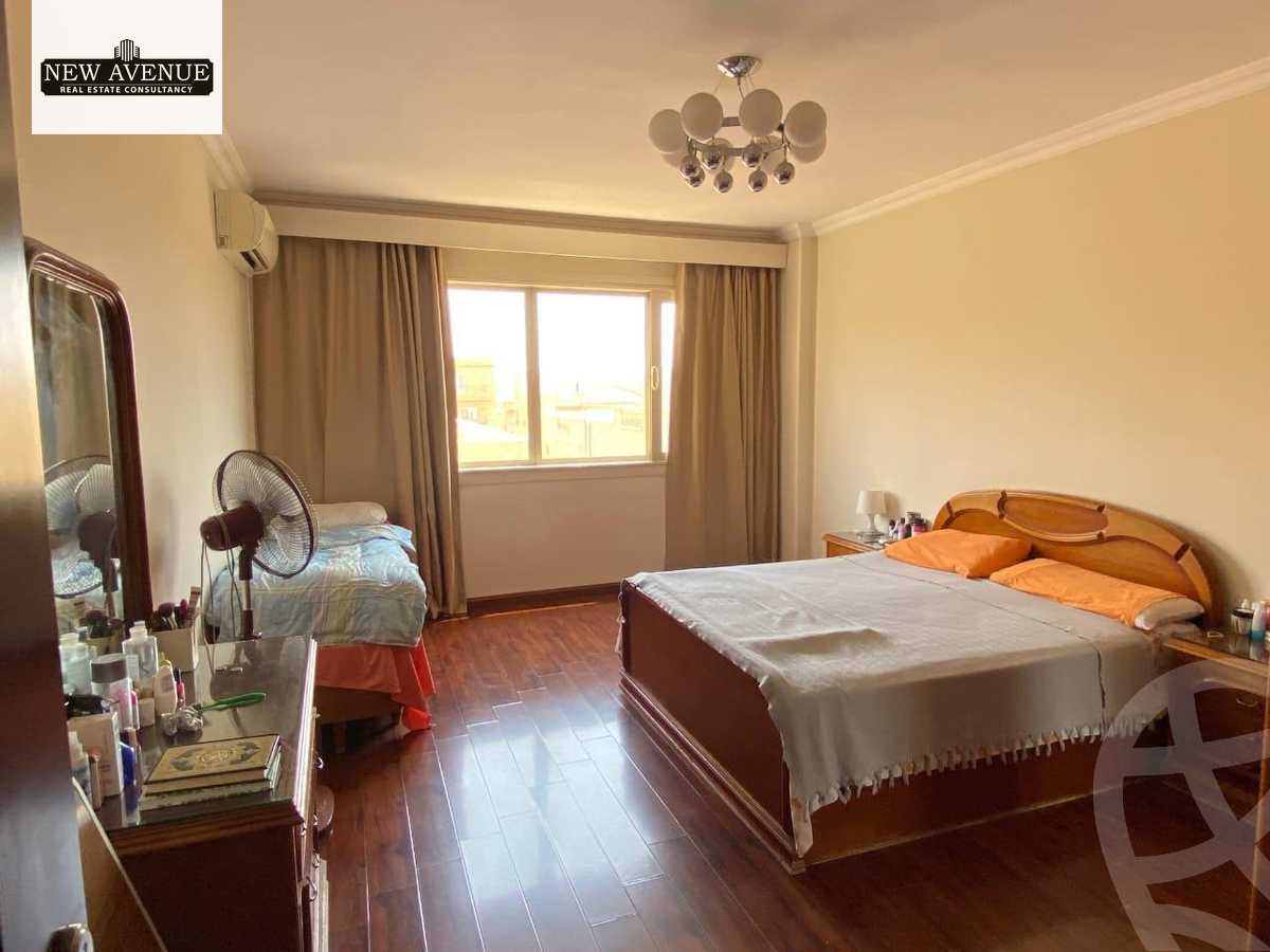 https://aqarmap.com.eg/ar/listing/6373085-for-sale-cairo-new-cairo-first-settlement-mhwr-mstfy-kml