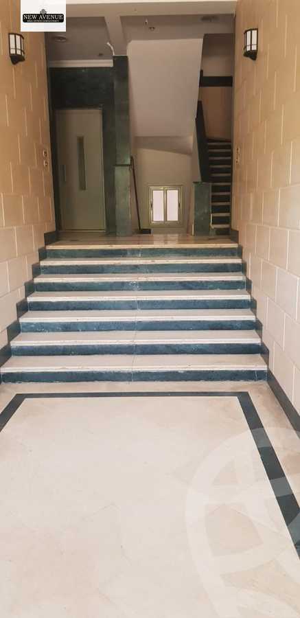 https://aqarmap.com.eg/ar/listing/6373085-for-sale-cairo-new-cairo-first-settlement-mhwr-mstfy-kml