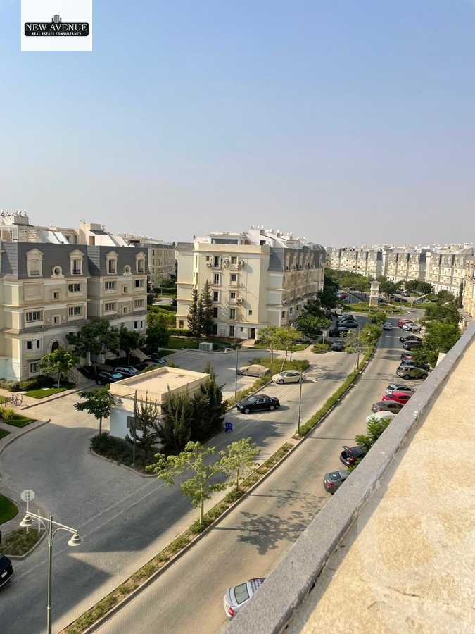 https://aqarmap.com.eg/ar/listing/6373126-for-sale-cairo-new-cairo-compounds-mountain-view-hyde-park