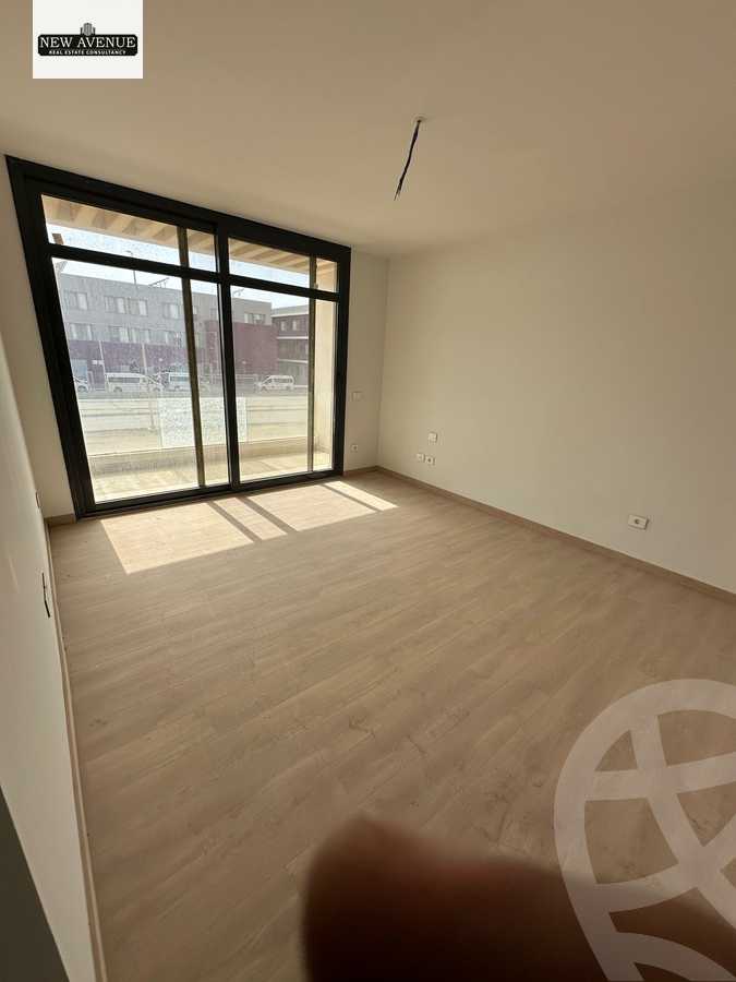 https://aqarmap.com.eg/ar/listing/6375304-for-sale-cairo-el-shorouk-compounds-al-burouj-compound-imkan