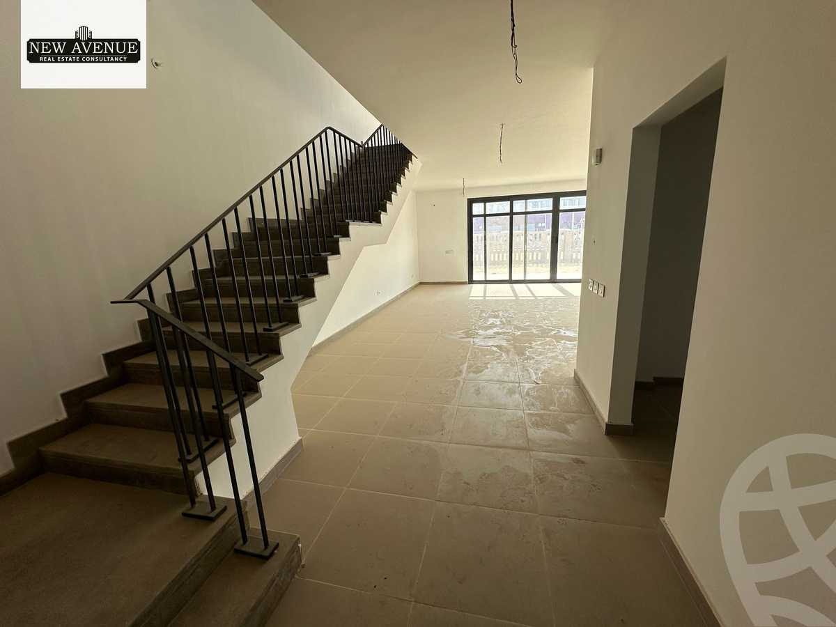 https://aqarmap.com.eg/ar/listing/6375304-for-sale-cairo-el-shorouk-compounds-al-burouj-compound-imkan
