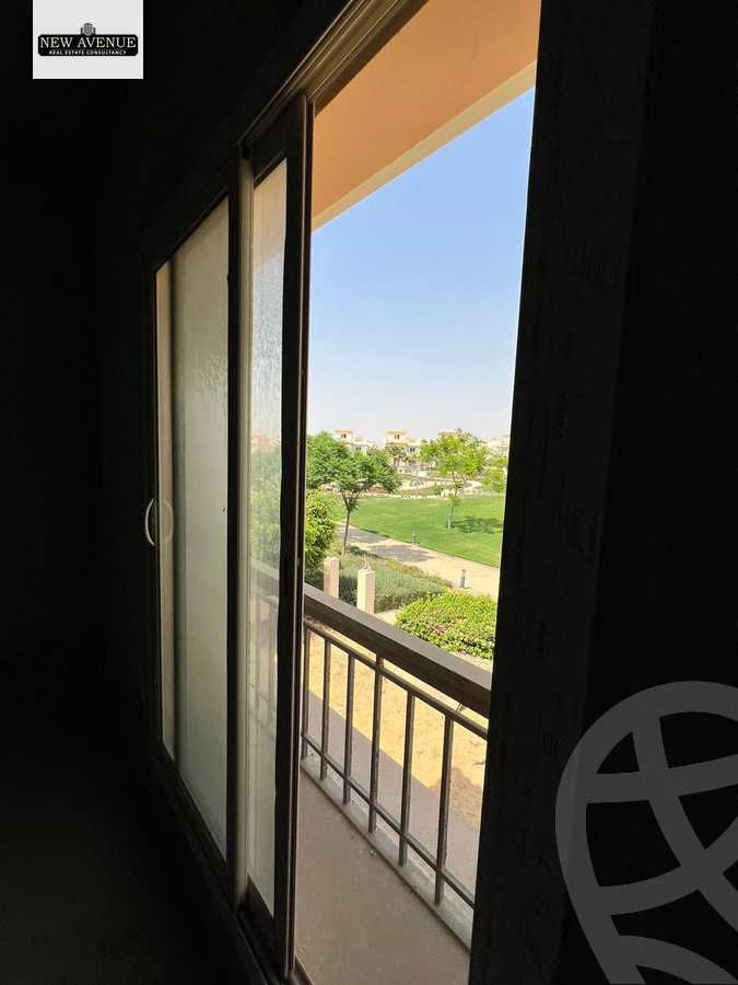 https://aqarmap.com.eg/ar/listing/6375600-for-sale-cairo-new-cairo-compounds-hyde-park-centre-ville-hyde-park