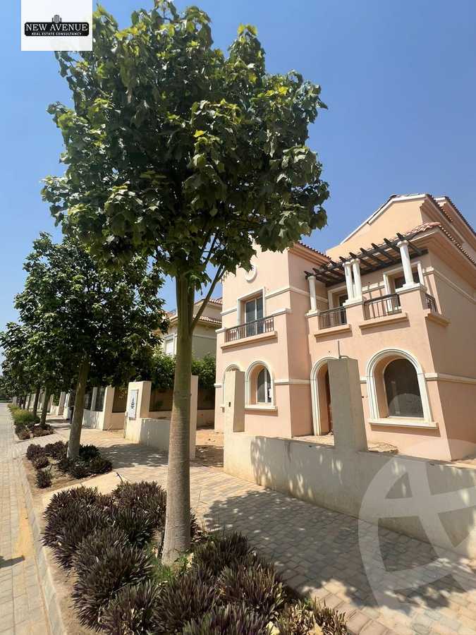 https://aqarmap.com.eg/ar/listing/6375600-for-sale-cairo-new-cairo-compounds-hyde-park-centre-ville-hyde-park