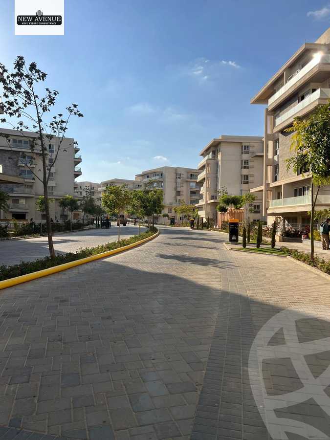 https://aqarmap.com.eg/ar/listing/6375789-for-sale-cairo-new-cairo-compounds-mwntn-fyw-y-syty-club-park-mountain-view-icity
