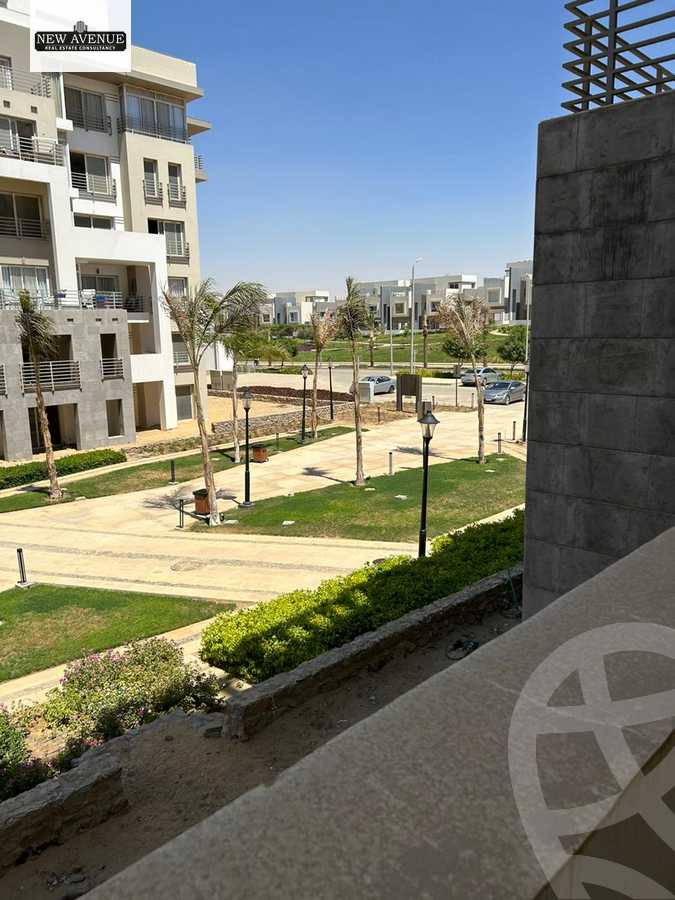 https://aqarmap.com.eg/en/listing/6378572-for-sale-cairo-new-cairo-compounds-hyde-park-park-corner-hyde-park
