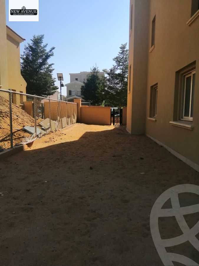 https://aqarmap.com.eg/ar/listing/6378587-for-sale-cairo-new-cairo-compounds-mivida-mivida-business-park-emaar