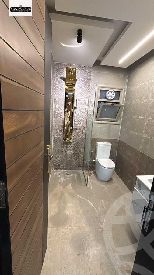 https://aqarmap.com.eg/en/listing/6379060-for-sale-cairo-new-cairo-compounds-moon-valley