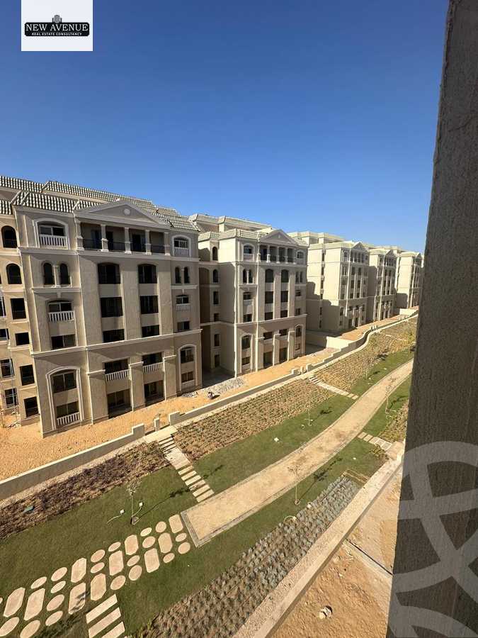https://aqarmap.com.eg/en/listing/6384487-for-sale-cairo-new-cairo-lmstqbl-syty-compounds-lavenir