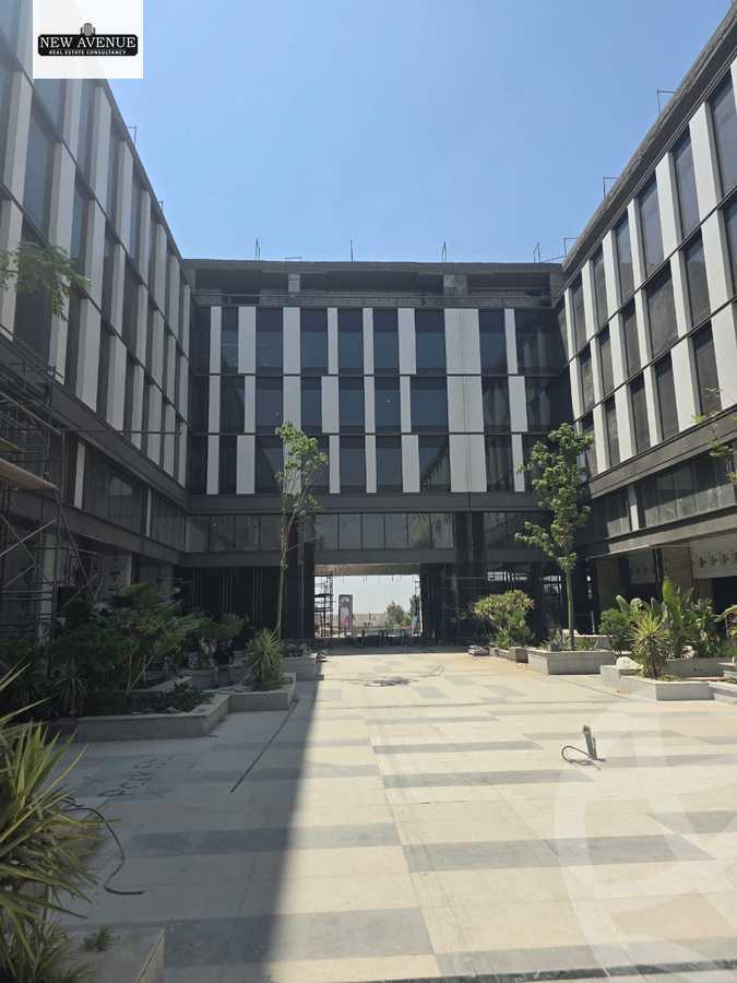 https://aqarmap.com.eg/ar/listing/6384584-for-rent-cairo-new-cairo-compounds-hyde-park-centre-ville-hyde-park