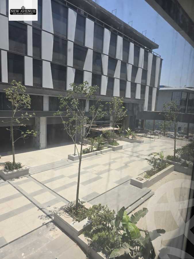 https://aqarmap.com.eg/ar/listing/6384584-for-rent-cairo-new-cairo-compounds-hyde-park-centre-ville-hyde-park