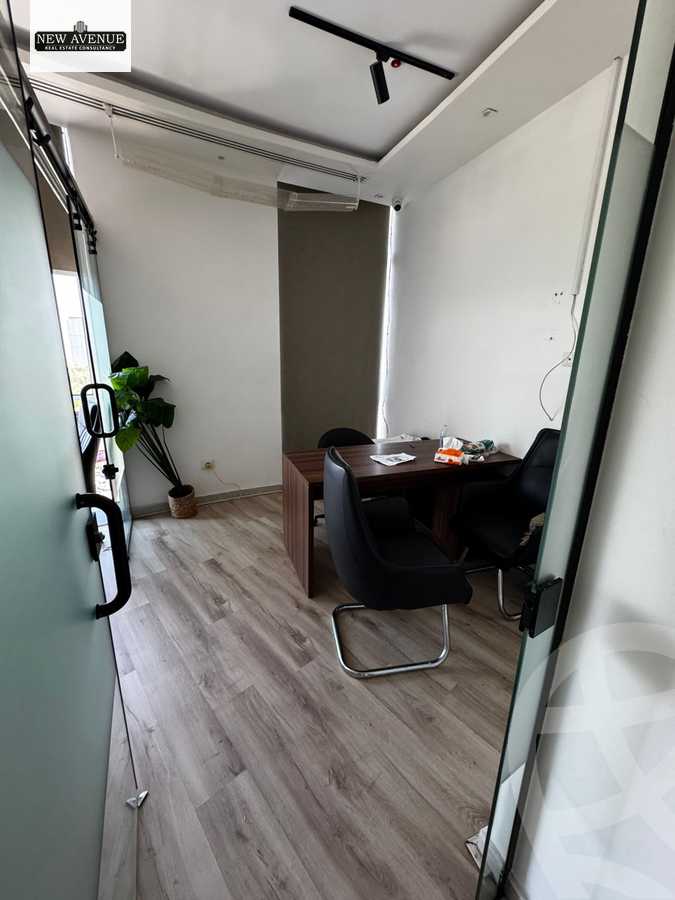 https://aqarmap.com.eg/en/listing/6384639-for-sale-cairo-new-cairo-compounds-leven-square-mall