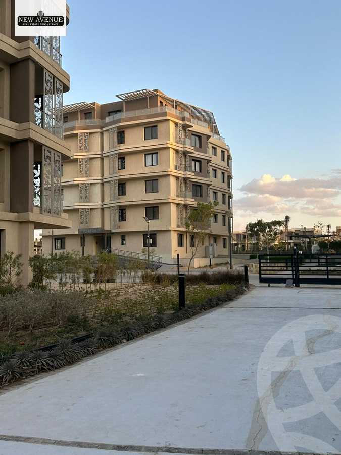 https://aqarmap.com.eg/en/listing/6387267-for-sale-cairo-6th-of-october-hadaeq-october-kmbwnd-fy-hdyq-ktwbr-badya-compound-palm-hills