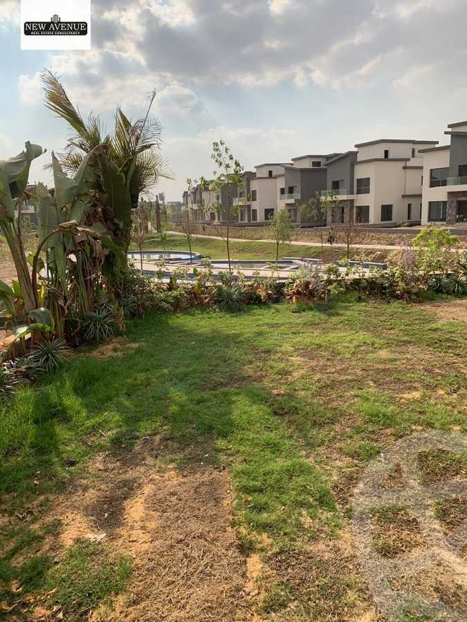 https://aqarmap.com.eg/ar/listing/6387894-for-sale-cairo-new-cairo-compounds-kmbwnd-kryk-twn-il-cazar
