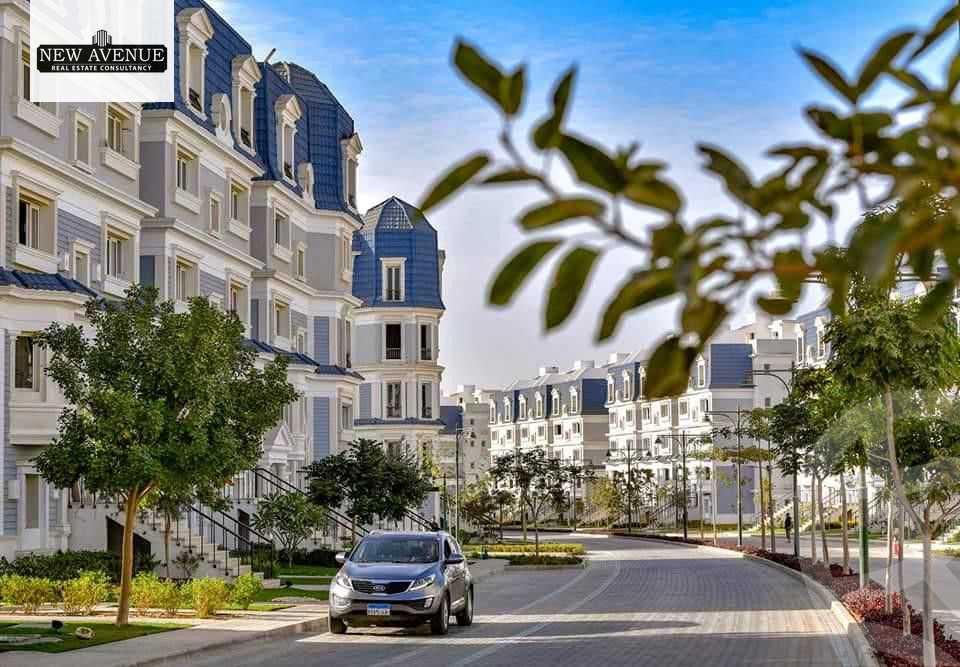 https://aqarmap.com.eg/en/listing/6390756-for-sale-cairo-new-cairo-compounds-mountain-view-hyde-park