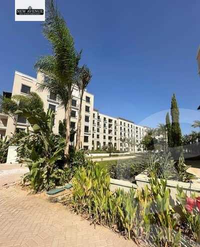 https://aqarmap.com.eg/ar/listing/6392989-for-sale-cairo-el-sheikh-zayed-city-compounds-kmbwnd-fyldj-wyst-dr-llttwyr