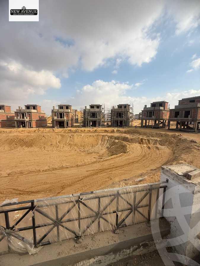 https://aqarmap.com.eg/ar/listing/6393153-for-sale-cairo-new-cairo-compounds-mountain-view1-1-compound