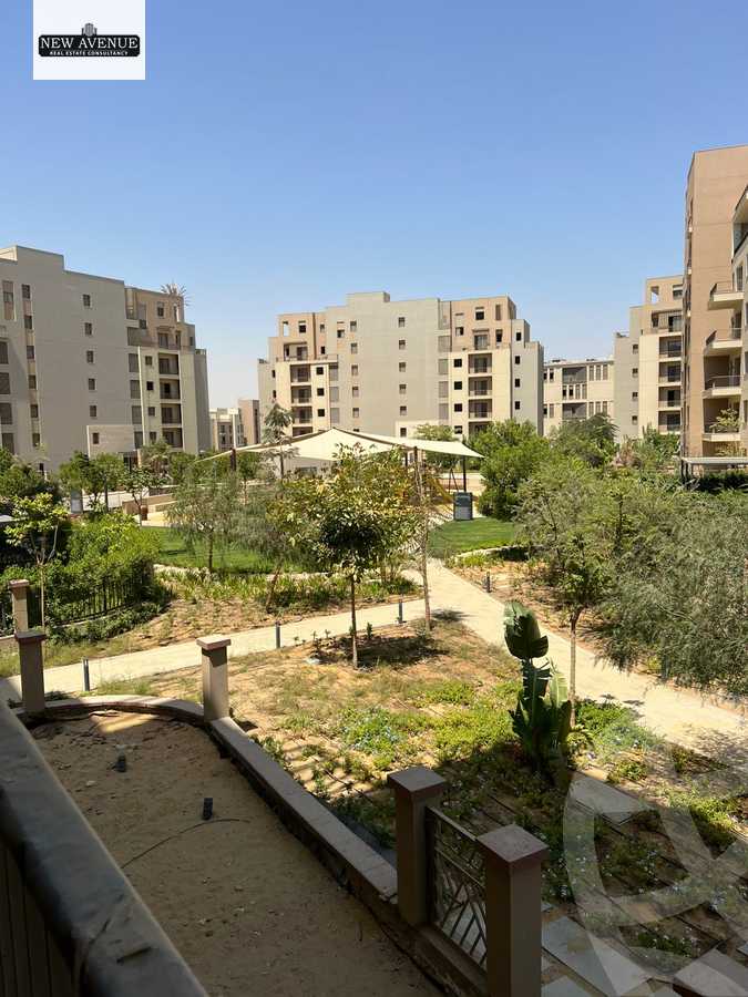 https://aqarmap.com.eg/ar/listing/6393335-for-sale-cairo-new-cairo-compounds-district-5-the-plateau-district-5
