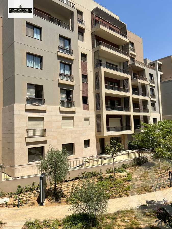 https://aqarmap.com.eg/ar/listing/6393335-for-sale-cairo-new-cairo-compounds-district-5-the-plateau-district-5