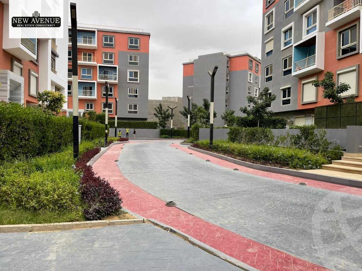 https://aqarmap.com.eg/en/listing/6393424-for-sale-cairo-new-cairo-compounds-mwrd-fq-llttwyr