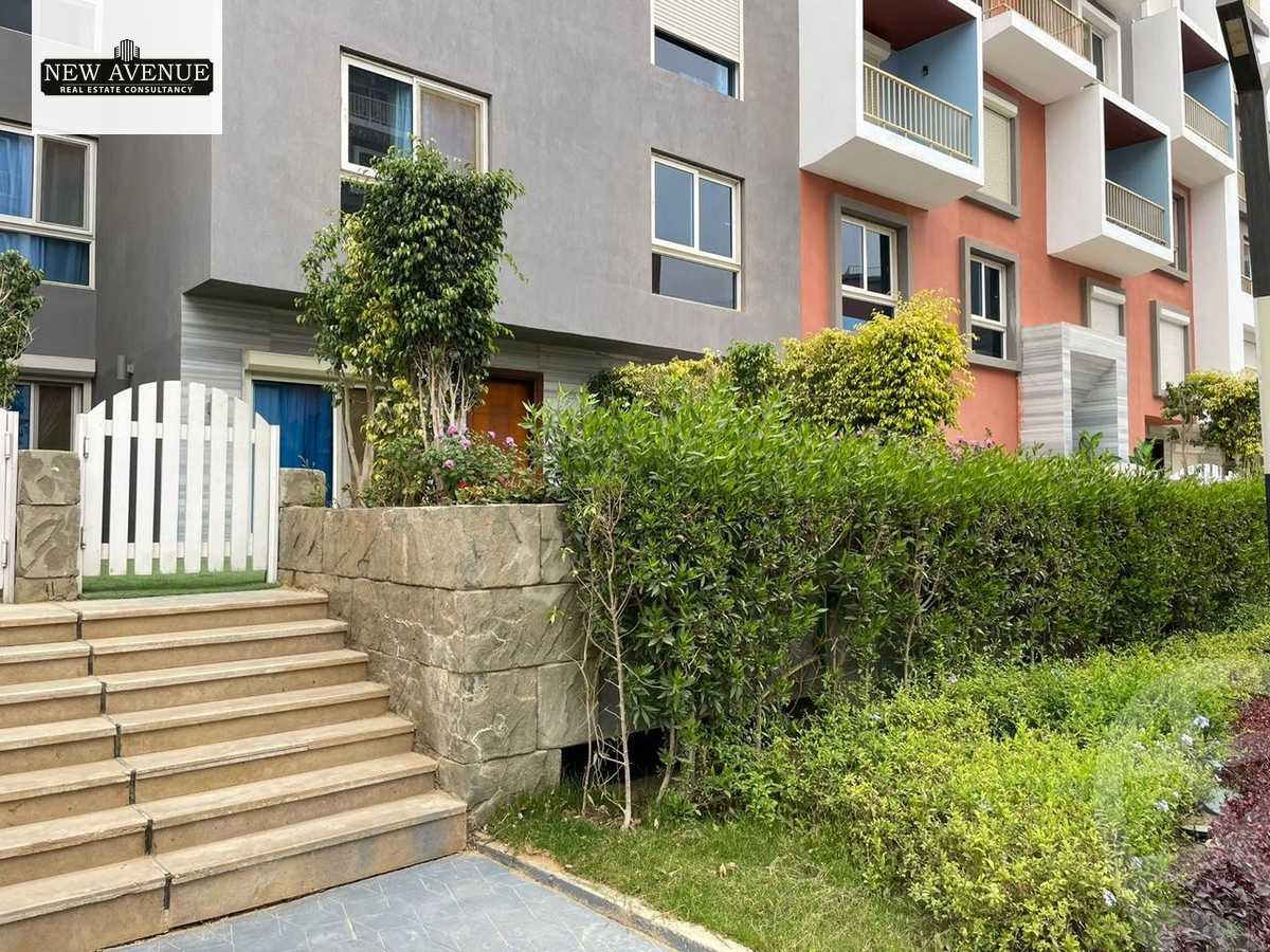 https://aqarmap.com.eg/en/listing/6393424-for-sale-cairo-new-cairo-compounds-mwrd-fq-llttwyr