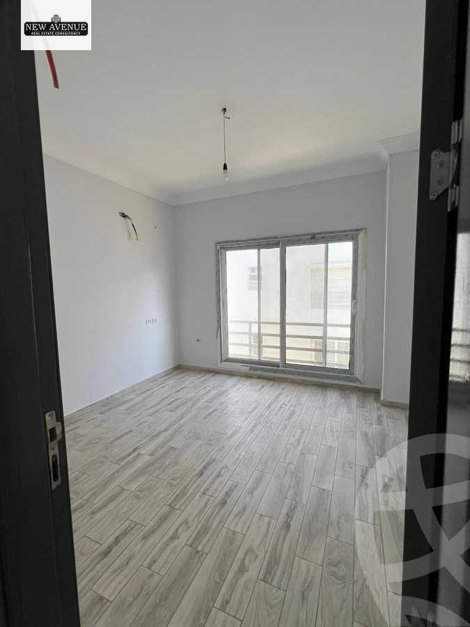 https://aqarmap.com.eg/en/listing/6393670-for-sale-cairo-new-cairo-compounds-hyde-park-park-corner-hyde-park