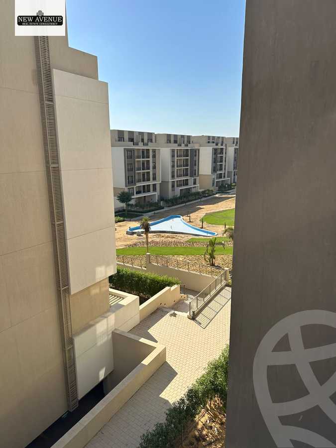 https://aqarmap.com.eg/en/listing/6393690-for-sale-cairo-new-cairo-compounds-fyfth-skwyr-mwl-lmrsm-llttwyr
