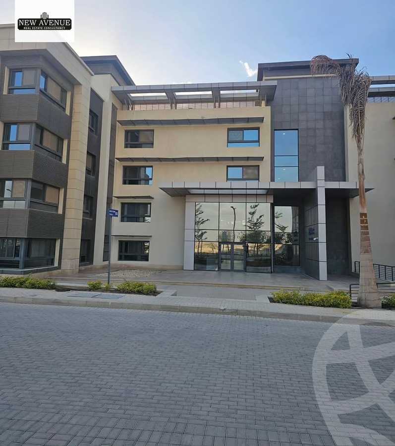 https://aqarmap.com.eg/en/listing/6394812-for-sale-cairo-el-sheikh-zayed-city-compounds-kmbwnd-fyldj-wyst-dr-llttwyr