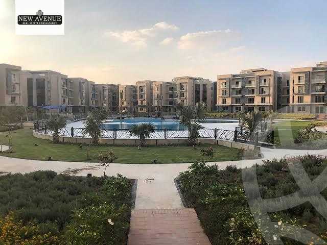 https://aqarmap.com.eg/en/listing/6395315-for-sale-cairo-new-cairo-compounds-galleria-moon-valley