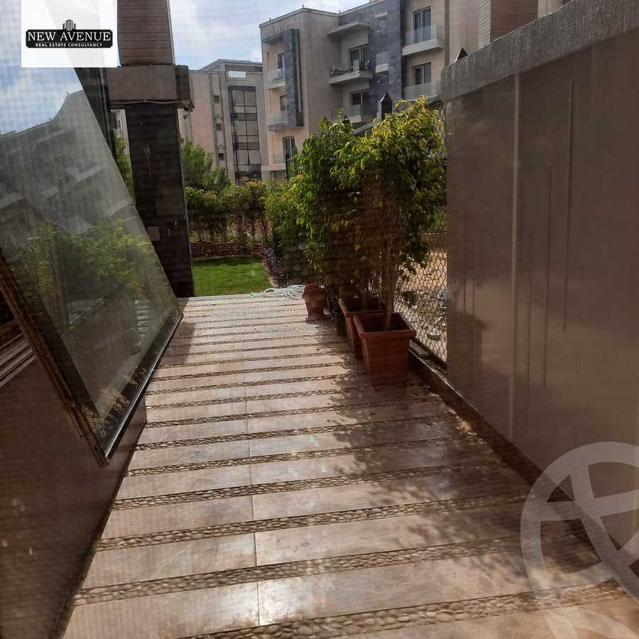 https://aqarmap.com.eg/en/listing/6395315-for-sale-cairo-new-cairo-compounds-galleria-moon-valley