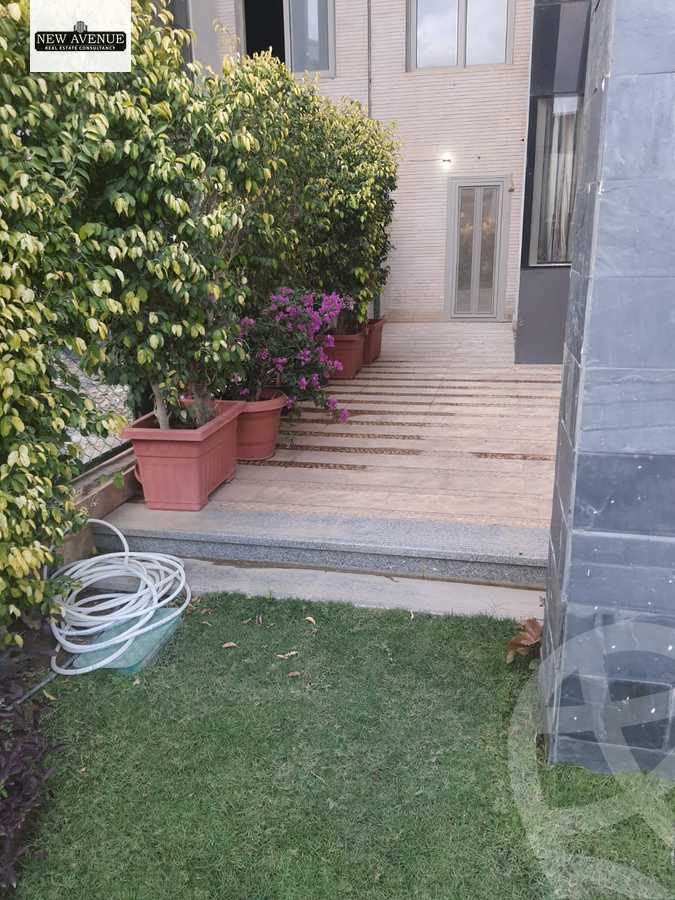 https://aqarmap.com.eg/en/listing/6395315-for-sale-cairo-new-cairo-compounds-galleria-moon-valley