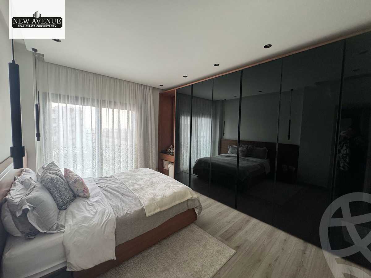 https://aqarmap.com.eg/en/listing/6395606-for-sale-cairo-el-shorouk-compounds-al-burouj-compound-imkan
