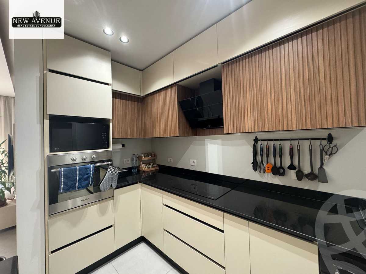 https://aqarmap.com.eg/en/listing/6395606-for-sale-cairo-el-shorouk-compounds-al-burouj-compound-imkan