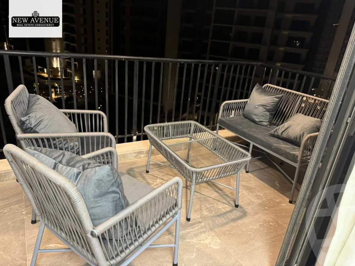 https://aqarmap.com.eg/en/listing/6396835-for-sale-cairo-el-sheikh-zayed-city-compounds-zyd-wr-llttwyr-park-towers-zed-el-sheikh-zayed-compound