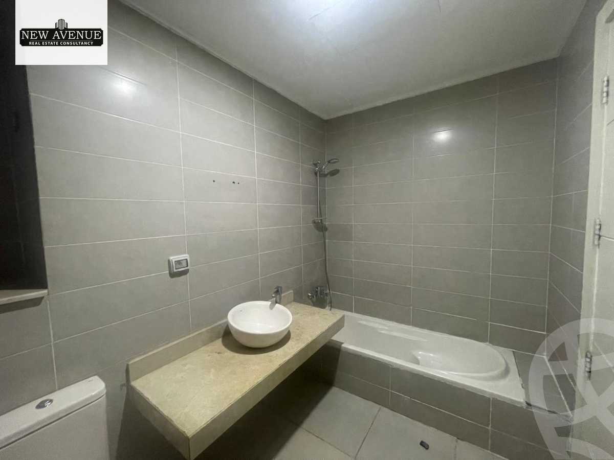 https://aqarmap.com.eg/en/listing/6401847-for-sale-cairo-new-cairo-compounds-kmbwnd-fyldj-jyt-blm-hylz