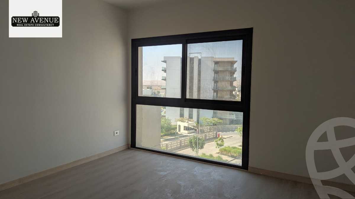 https://aqarmap.com.eg/en/listing/6407755-for-sale-cairo-el-shorouk-compounds-alburouj-Business-park-imkan