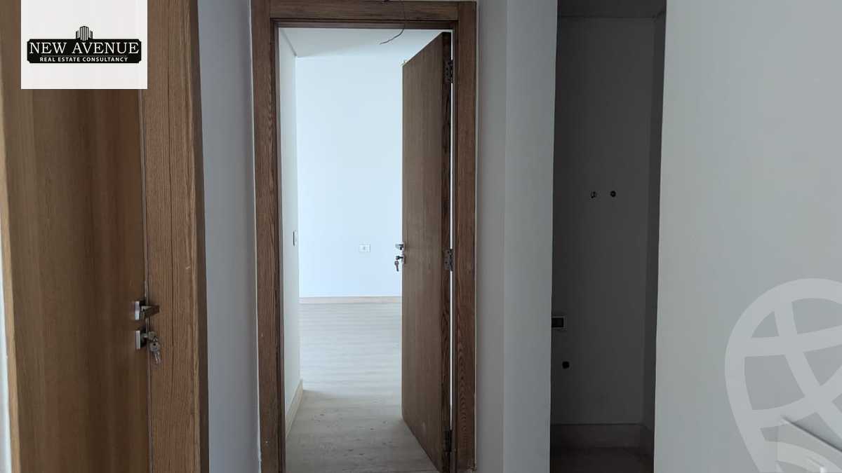 https://aqarmap.com.eg/en/listing/6407755-for-sale-cairo-el-shorouk-compounds-alburouj-Business-park-imkan