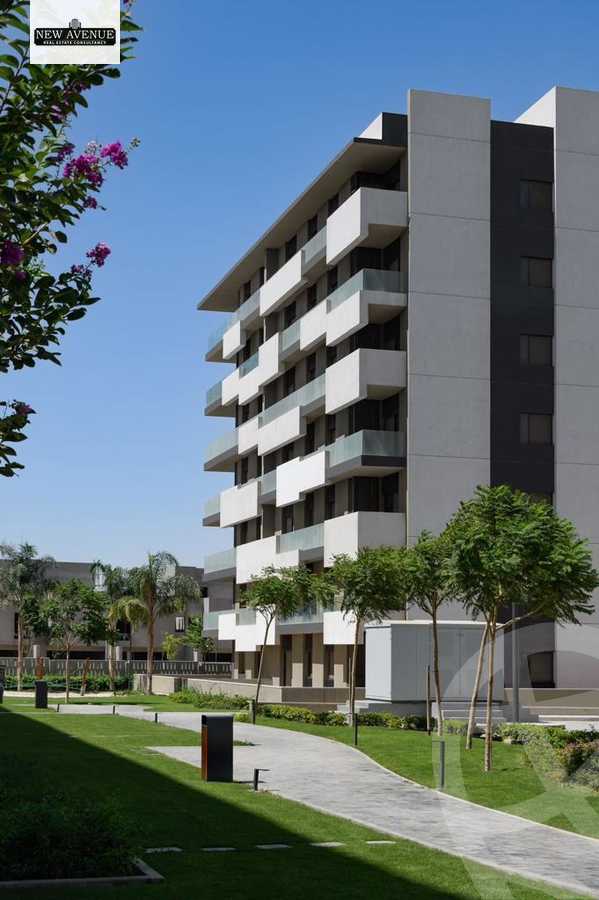 https://aqarmap.com.eg/en/listing/6407755-for-sale-cairo-el-shorouk-compounds-alburouj-Business-park-imkan