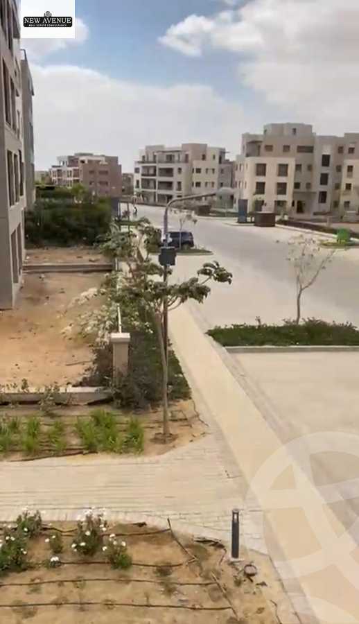 https://aqarmap.com.eg/en/listing/6408518-for-sale-cairo-new-cairo-compounds-district-5-the-plateau-district-5
