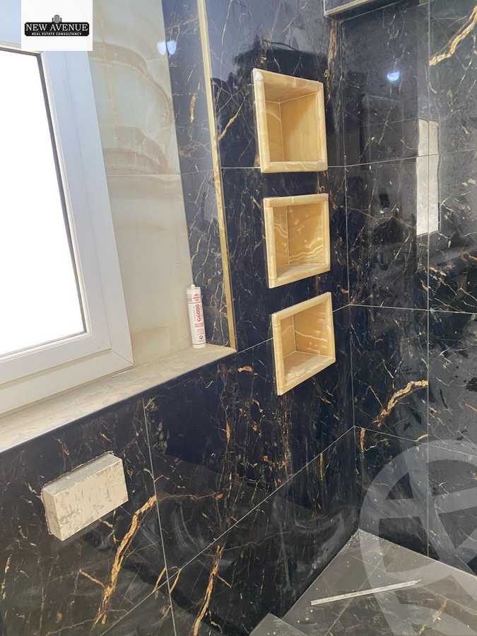 https://aqarmap.com.eg/ar/listing/6408729-for-sale-cairo-new-cairo-compounds-mountain-view-hyde-park