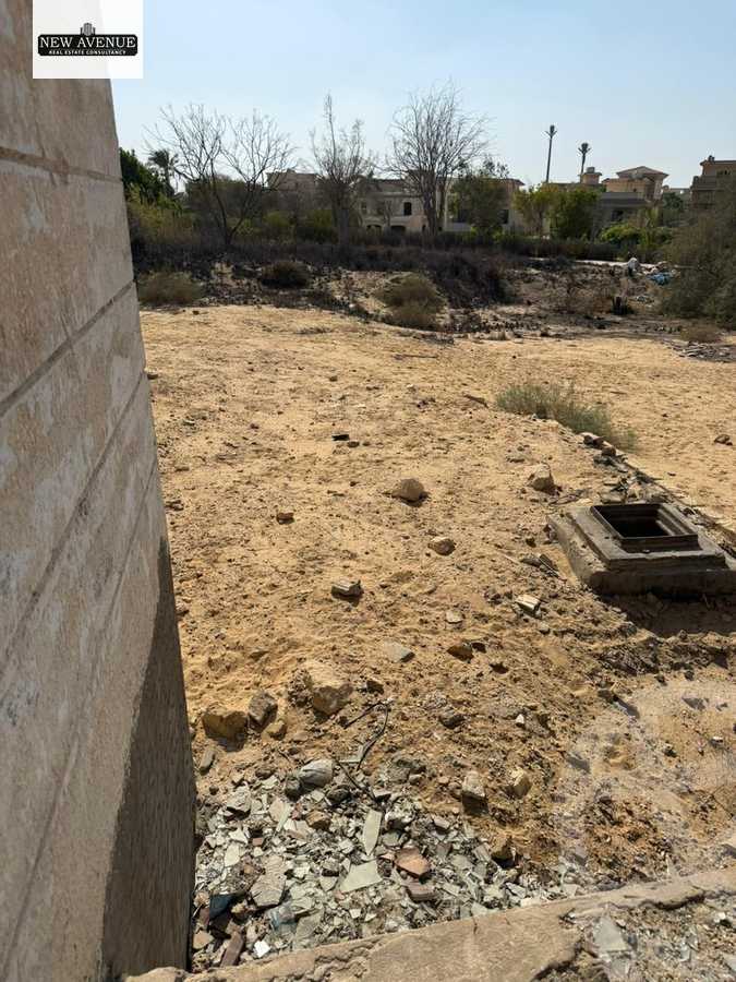 https://aqarmap.com.eg/en/listing/6410106-for-sale-cairo-el-shorouk-compounds-el-shorouk-2000